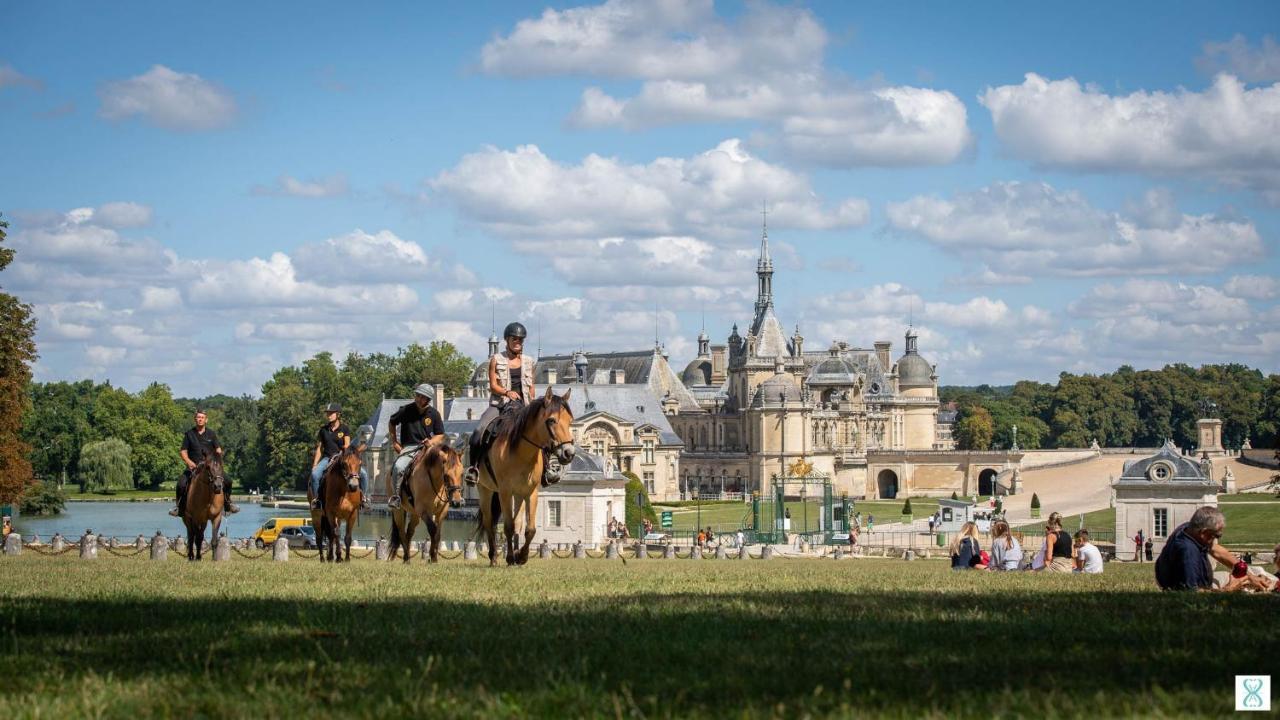 Hotel De France Creil Chantilly Экстерьер фото