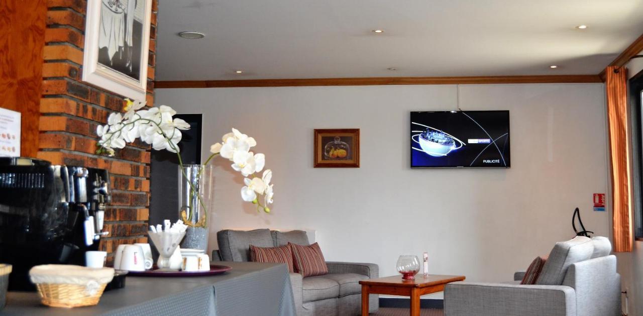 Hotel De France Creil Chantilly Экстерьер фото